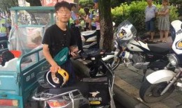 戴头盔的爆料视频,揭秘爆料视频背后的惊人内幕