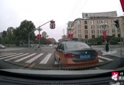 变道加塞视频爆料,行车安全警示录