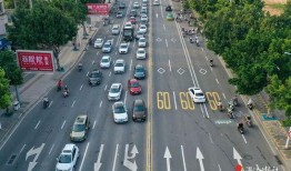 变道加塞视频爆料,行车安全警示录