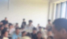 学校爆料小视频,小视频曝光校园生活瞬间